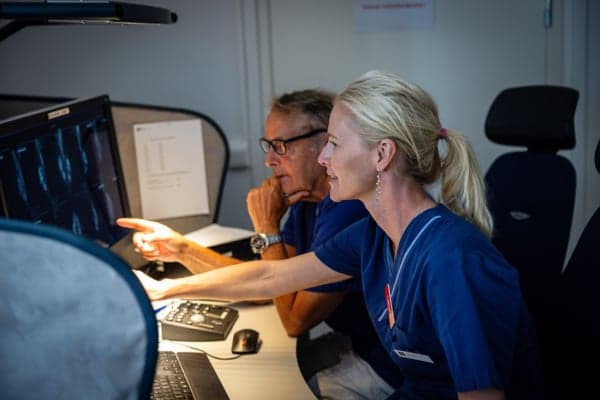 medarbetare AI-granskning inom Mammografin